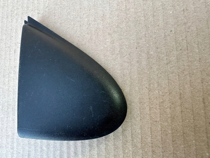 RENAULT MEGANE III TRIANGLE PROTECTION GARDE-BOUE DROIT 638740003R