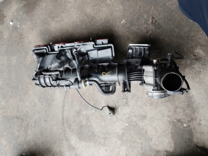 MERCEDES W205 W213 2.0 CGI COLLECTEUR ADMISSION ESSENCE