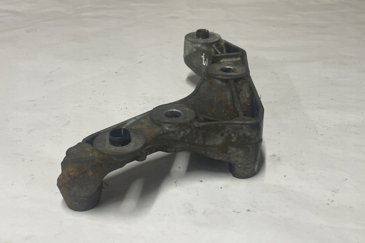 ARRIÈRE POIGNÉE MOTEUR MERCEDES-BENZ C (W204) A2720140295 3.0L GASOLINE 170KW