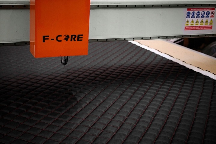 TAPIS DE SOL AVANT EKO-SKORA AUDI Q5 8R 01.08-12.16