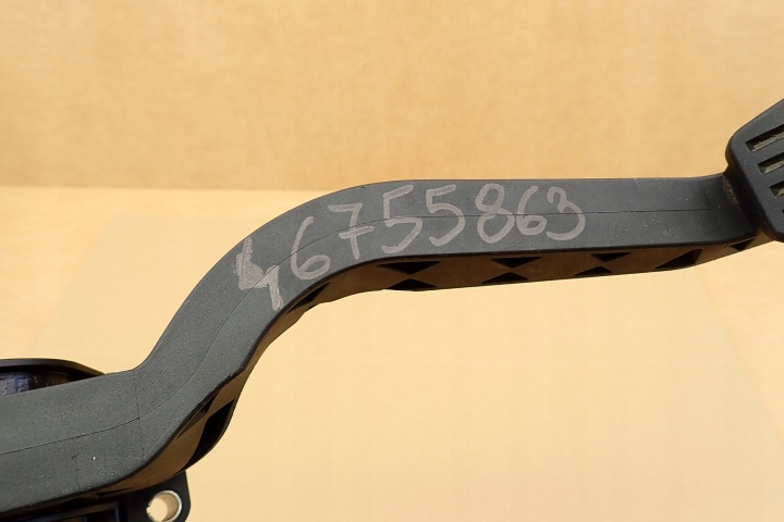ALFA ROMEO 147 00- POTENTIOMÈTRE CAPTEUR PÉDALES GAZ 46755863 OE