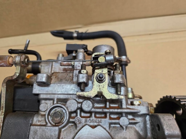 POMPE INJECTION CITROEN PEUGEOT 2.5 TD 0460494460 (20)