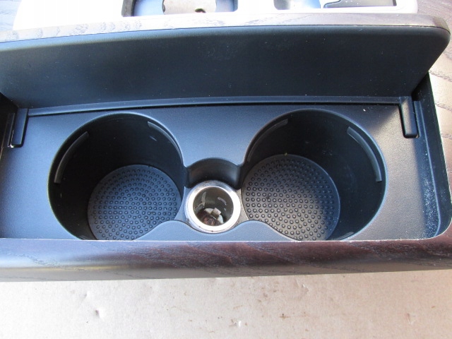 MASERATI GHIBLI III 2016R TUNNEL CENTRAL INSERT 670015063 USB ANGLAIS