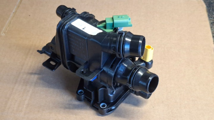 THERMOSTAT AVEC CHÂSSIS CITROEN, PEUGEOT, OPEL 9812131480 NEUF