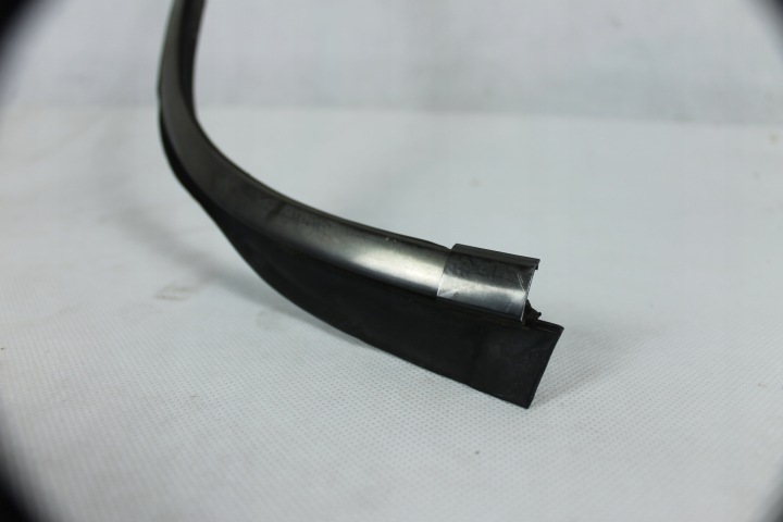 MOULURE VITRES ARRIÈRE ARRIÈRE MERCEDES E W210 A2106700408