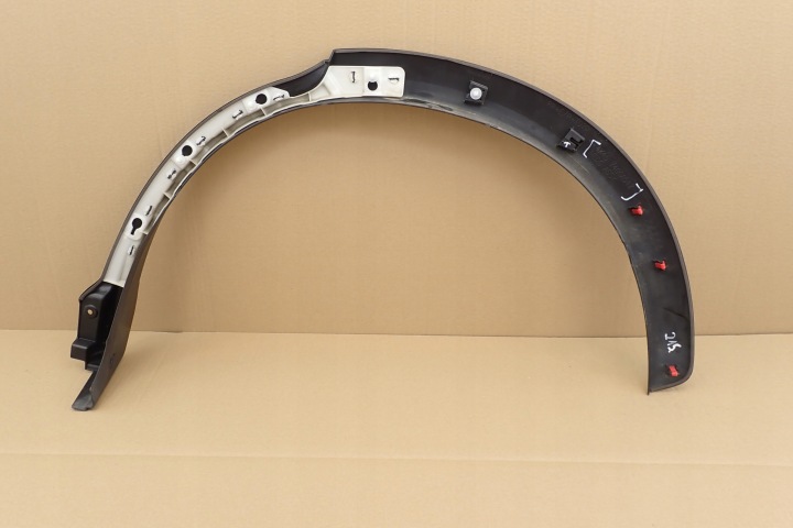MOULURE REVÊTEMENT GARDE-BOUE ARRIÈRE DROITE MITSUBISCHI ECLIPSE CROSS 4X45 7400A512