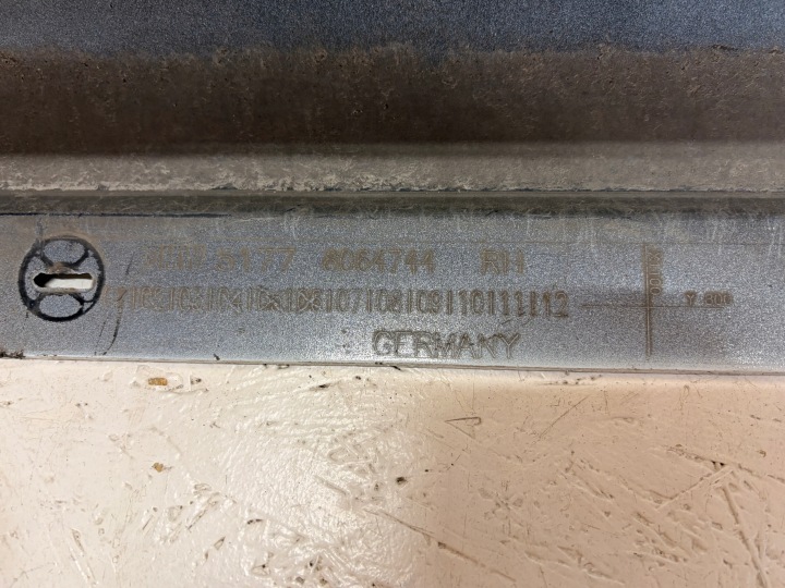 MOULURE SEUIL DROITE AVANT BMW 5 G30/31 MODULE