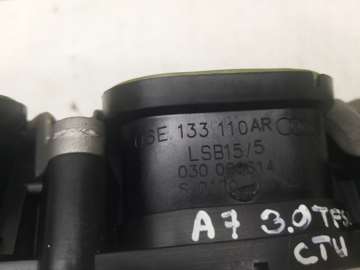 COLLECTEUR ADMISSION COUVERCLES DE COFFRE 3.0 TFSI A7 4G S4 B8 Q7 C7 S5 CTU CAK 06E133110AR