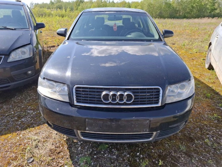 AUDI A4 FIL AMPLIFICATEUR CAOUTCHOUC 2001 2.5L