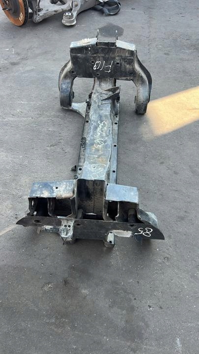RENFORCEMENT TRANSVERSAL IVECO DAILY VI CARROSSERIE PLEIN 2024 AVEC AVANT 5802444