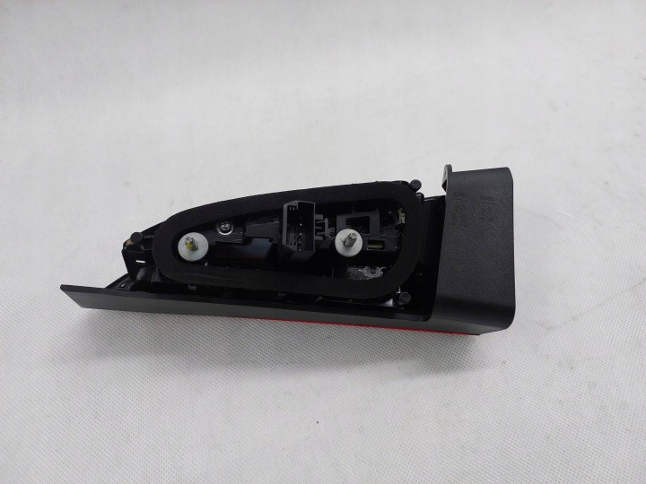 SKODA KAMIQ 658 2019+ PHARE ARRIÈRE ARRIÈRE GAUCHE DANS COUVERCLE DE COFFRE LED 658945307