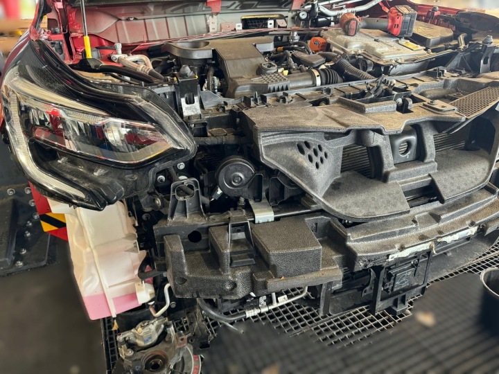 RENAULT CAPTUR II 1.6 HYBRIDE AVANT PARE-CHOCS PHARES CAPOT AILE TENNP BIXPA