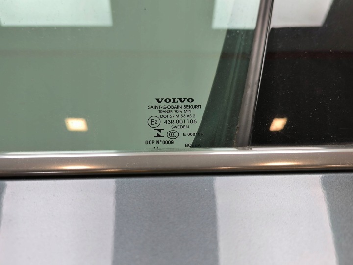 PORTES AVANT GAUCHE CÔTÉ VOLVO XC90 927588103