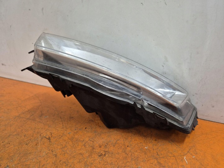 SKODA RAPID 12-`17 PHARE GAUCHE PHARES ANTIBROUILLARD GAUCHE AVANT 5JA941699