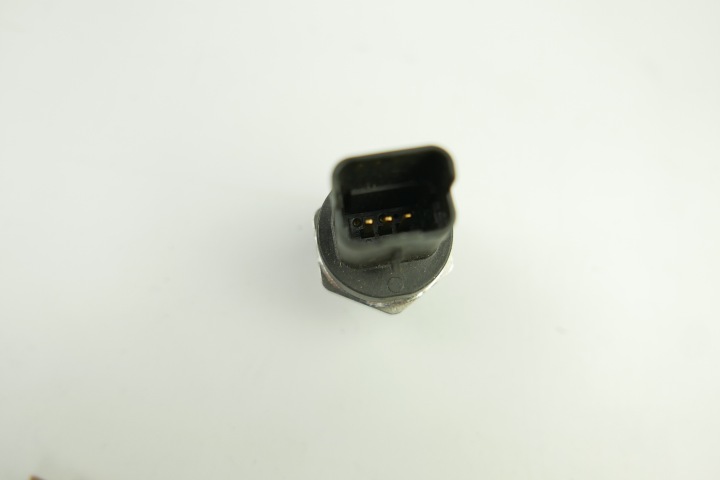 BOSCH 0 281 002 797 CAPTEUR PRESSION CARBURANTS
