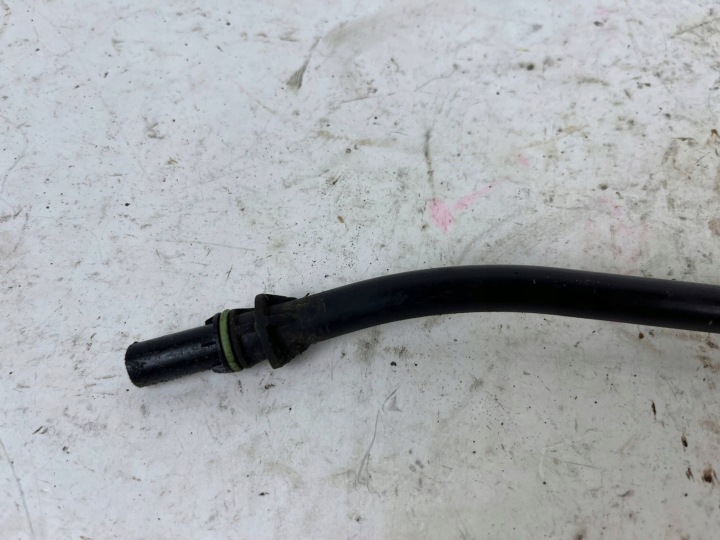 SONDE HUILES AUDI A4 S4 B8 8K 06E115630B