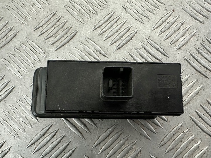 VW POLO 6R PANNEAU COMMUTATEUR VITRE GAUCHE CONDUCTEUR 6R0867255D