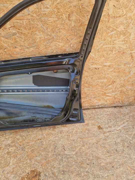 MERCEDES CLASSE E W212- PORTES DROIT AVANT A2127221216