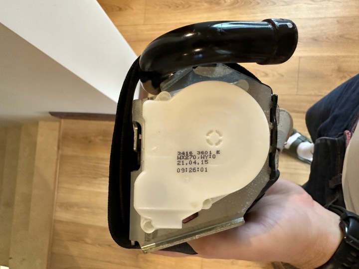 MERCEDES DANS 205 C-KL PANNEAU ARRIÈRE DROIT 34134622A VERS RÉGÉNÉRATION