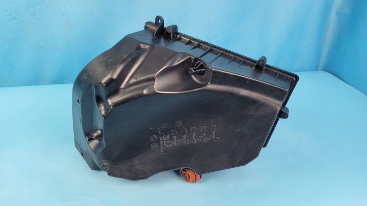 BMW 5' G31 518D TOURING 18R CHÂSSIS FILTRE AIR 8620473 DÉBITMÈTRE