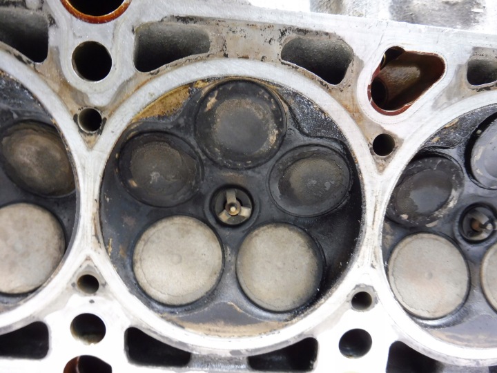CULASSE PISTONS AUDI VW SKODA 1.8 20V ADR AGN