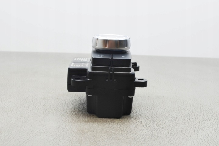 POIGNÉE ROTATIVE COMMANDE NAVIGATION MERCEDES-BENZ E (W212) A2129007619 2012