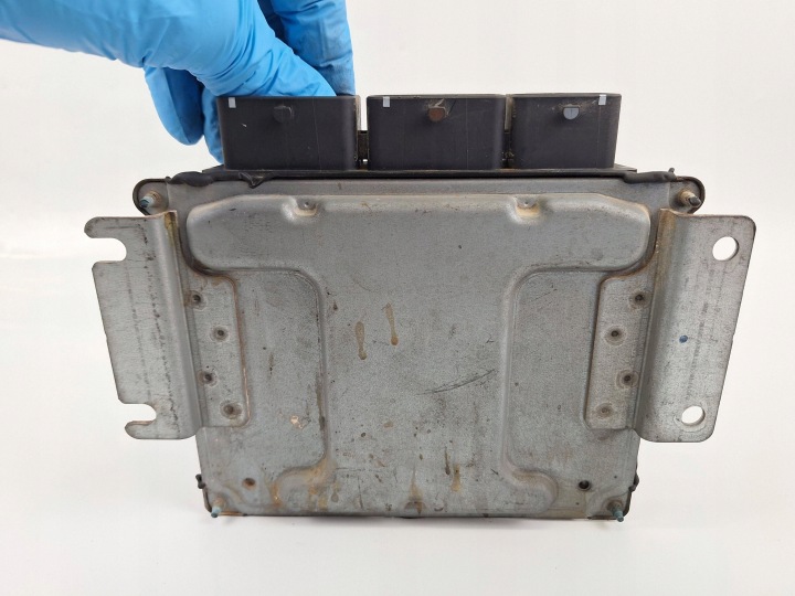 CONTRÔLEUR MOTEUR NISSAN SENTRA B17 BEM40C300
