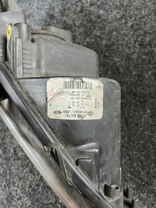 FORD S-MAX PROJECTEUR PHARE DROIT AVANT DROITE AVANT 6M21-13W029-AF