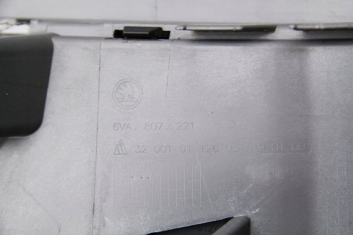 ORIGINAL PARE-CHOCS AVANT CALANDRE SKODA FABIA IV 6VA (2021-) 6VA807221
