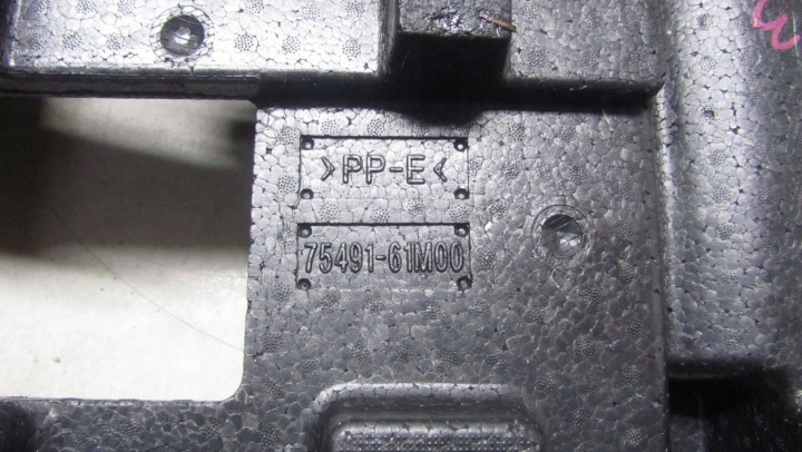 SUZUKI VITARA III INSERT POLYSTYRÈNE ROUES 75491-61M00