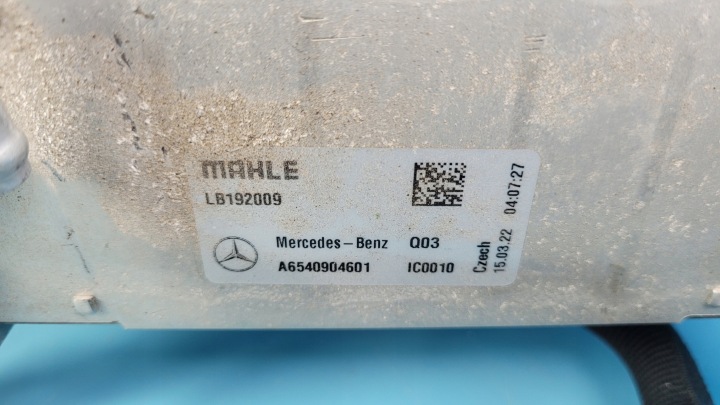 MERCEDES W206 C200 ÉCHANGEUR AIR-AIR RADIATEUR AIR 654 0103711 A6540904601
