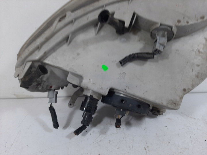 CHEVROLET AVEO 1.2 8V 06R PHARE DROIT AVANT 2746601