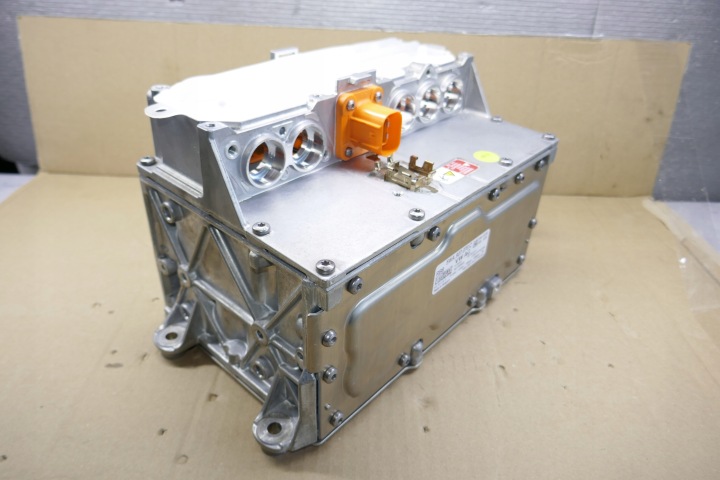 CONVERTISSEUR MODULE PUISSANCE TENSION 5WA907070C