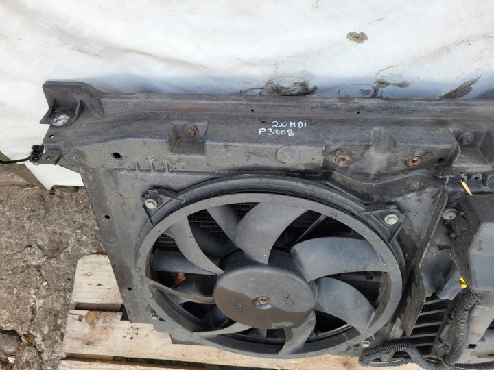 PANNEAU AVANT VENTILATEUR RADIATEURS PEUGEOT 3008 I 2.0HDI HYBRID4 HYBRIDE