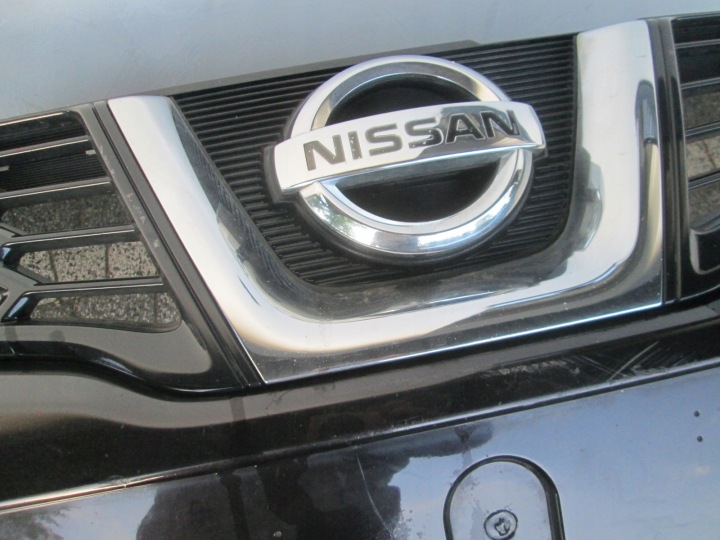 PARE-CHOCS AVANT COMPLET NISSAN QASHQAI J10 RESTYLAGE 2010-13 SOMBRE FIOLET