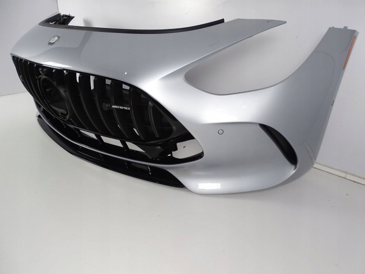 PARE-CHOCS AVANT AVANT MERCEDES GT AMG 192 63 AMG 6,3 AMG