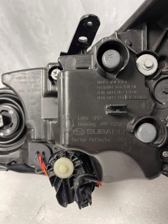 PHARE DROIT AVANT AVANT DROITE SUBARU LEVORG I LIFT 17-
