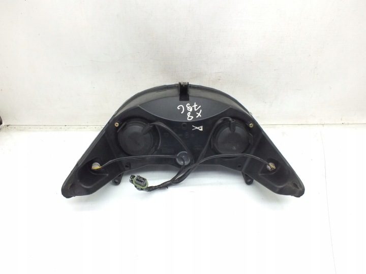 PHARE AVANT PROJECTEUR PIAGGIO X8 125