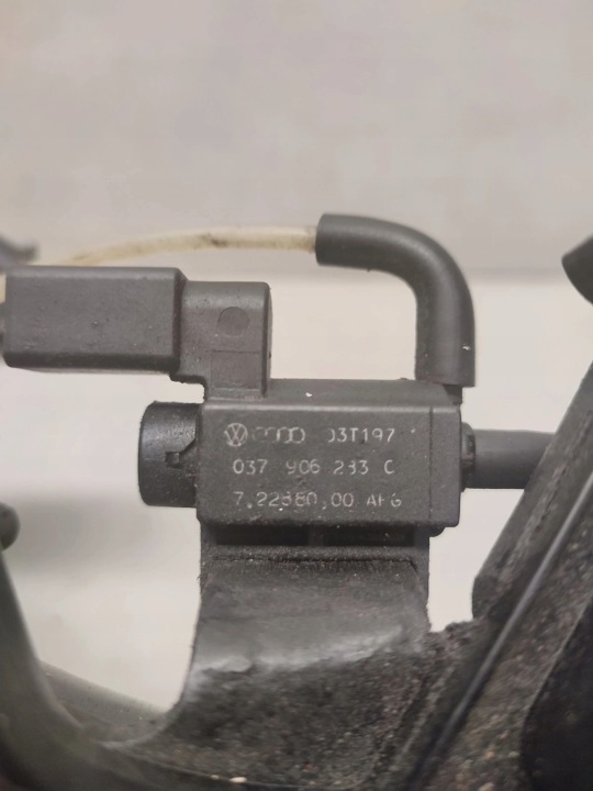 COLLECTEUR ADMISSION 1.6 8V 102KM BSE BGU 06A133203CT 06B906051 0261230031 037906