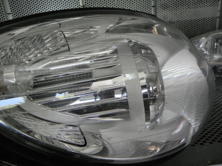 MERCEDES R CLASSES W251 POIGNÉE AVANT DROITE BI-XSENON