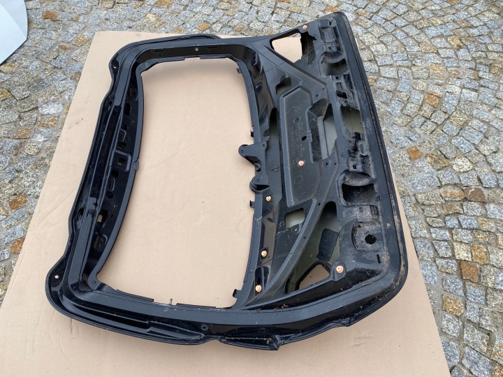 MERCEDES 205 C CLASSE COUVERCLES DE COFFRE ARRIÈRE CHROME UNIVERSEL 2057400010 ORIGINAL