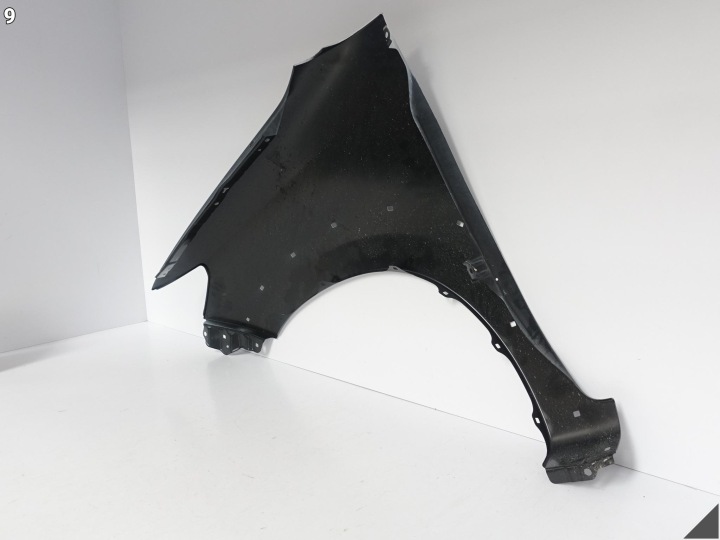 TOYOTA HILUX VII (7 GENERACJA) 12-15 LIFT AILE FENDER DROIT AVANT