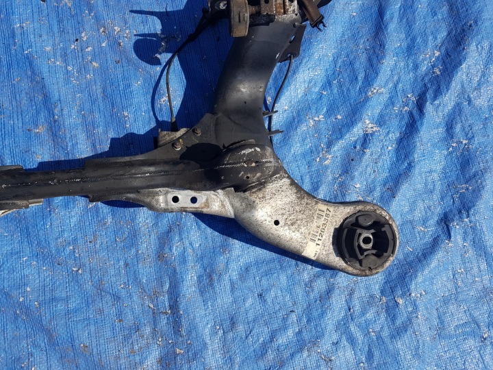 BERCEAU ARRIÈRE MERCEDES W211 POUTRE CHÂSSIS CHÂSSIS A2113503712