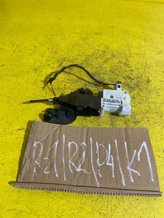 AUDI A6 C6 SERVOMOTEUR BOÎTE À GANTS 380959782A