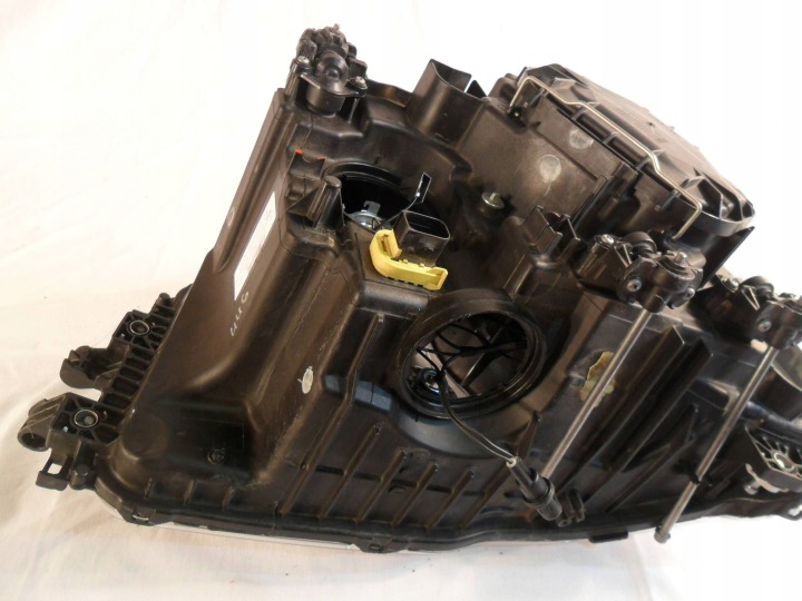 PROJECTEUR AVANT CÔTÉ GAUCHE MERCEDES-BENZ SPRINTER W907 W910 A9608202539