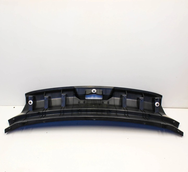 VOLVO V40 2014 PROTECTION COURROIE COUVERCLES DE COFFRE