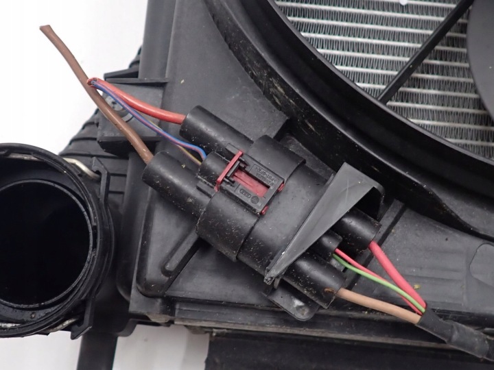 ENSEMBLE RADIATEURS VENTILATEUR EUROPE VW VOLKSWAGEN TOURAN I 1.9 TDI 2009R