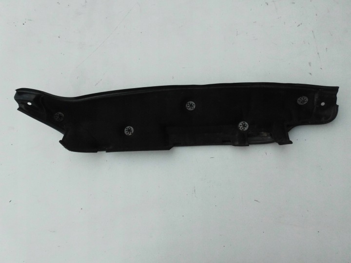 SKODA YETI RAINURE DOUBLURE DE PASSAGE DE ROUE MÉTALLIQUE 5L0805275A