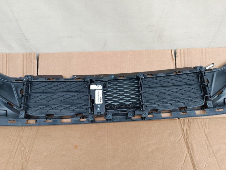 FORD MUSTANG MACH E GRILLE D'AÉRATION ADMISSION AIR LJ9B-8475AE LLL