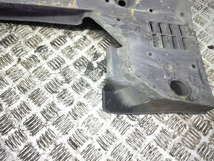 LEXUS IS III XE30 2015 GAUCHE CÔTÉ PROTECTION LATÉRALE CHÂSSIS